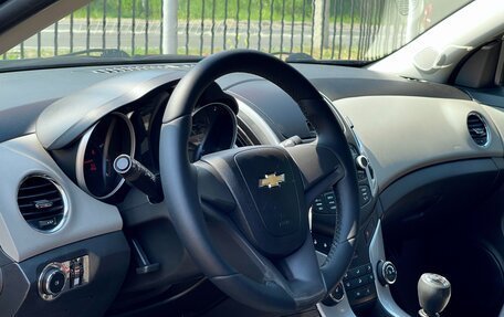 Chevrolet Cruze II, 2013 год, 819 000 рублей, 8 фотография