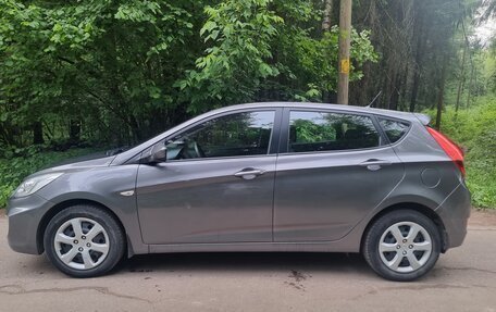 Hyundai Solaris II рестайлинг, 2013 год, 650 000 рублей, 2 фотография