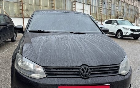 Volkswagen Polo VI (EU Market), 2012 год, 700 000 рублей, 4 фотография