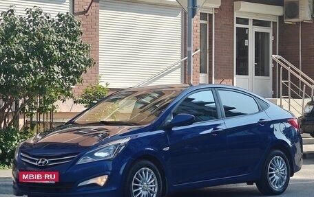 Hyundai Solaris II рестайлинг, 2016 год, 850 000 рублей, 3 фотография