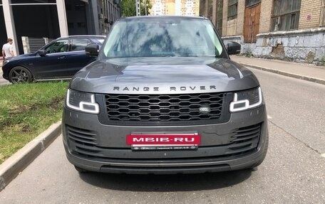 Land Rover Range Rover IV рестайлинг, 2018 год, 6 350 000 рублей, 3 фотография