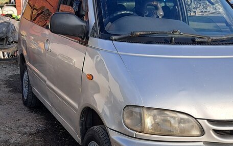 Nissan Serena I, 1997 год, 370 000 рублей, 4 фотография