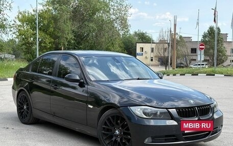 BMW 3 серия, 2005 год, 690 000 рублей, 2 фотография