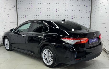 Toyota Camry, 2020 год, 2 640 000 рублей, 7 фотография