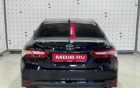 Toyota Camry, 2020 год, 2 640 000 рублей, 6 фотография