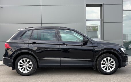 Volkswagen Tiguan II, 2019 год, 2 095 000 рублей, 4 фотография