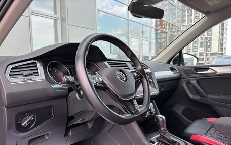 Volkswagen Tiguan II, 2019 год, 2 095 000 рублей, 9 фотография