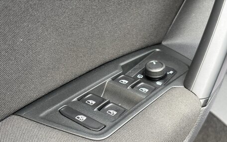 Volkswagen Tiguan II, 2019 год, 2 095 000 рублей, 12 фотография