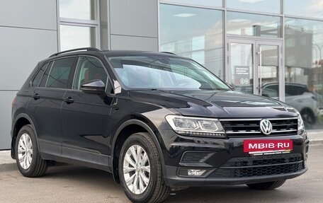 Volkswagen Tiguan II, 2019 год, 2 095 000 рублей, 3 фотография