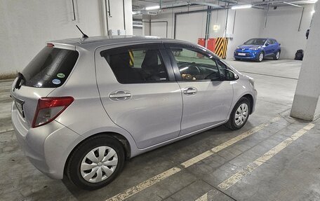 Toyota Vitz, 2014 год, 749 000 рублей, 3 фотография