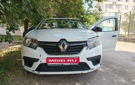 Renault Logan II, 2018 год, 430 000 рублей, 3 фотография