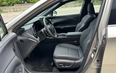 Lexus RX IV рестайлинг, 2025 год, 7 500 000 рублей, 13 фотография