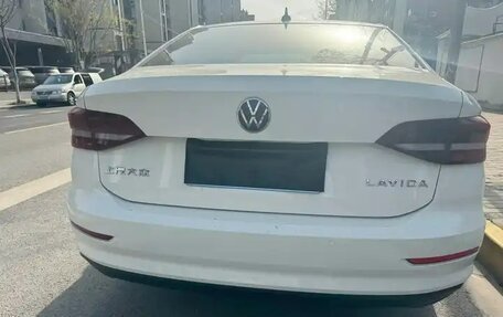 Volkswagen Lavida, 2021 год, 1 100 000 рублей, 3 фотография