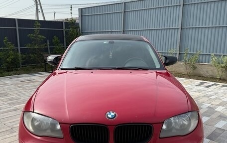 BMW 1 серия, 2010 год, 695 000 рублей, 2 фотография