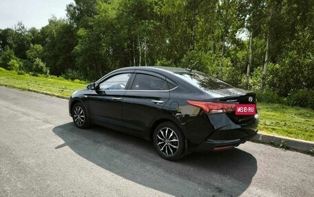Hyundai Accent IV, 2022 год, 1 680 000 рублей, 5 фотография