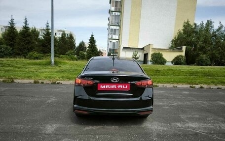 Hyundai Accent IV, 2022 год, 1 680 000 рублей, 6 фотография