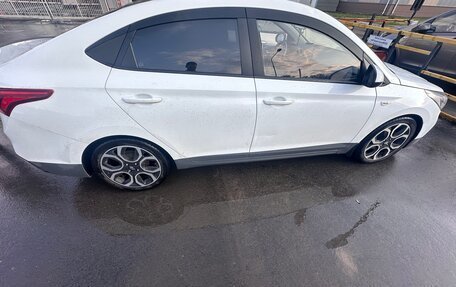 Hyundai Solaris II рестайлинг, 2018 год, 1 150 000 рублей, 4 фотография