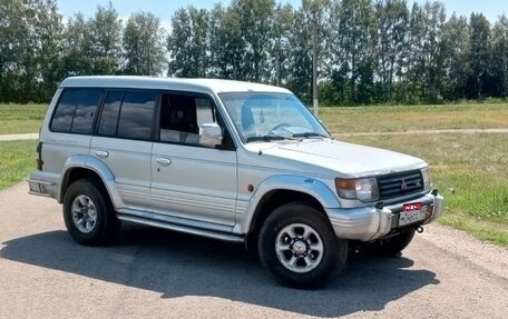 Mitsubishi Pajero III рестайлинг, 1997 год, 350 000 рублей, 3 фотография