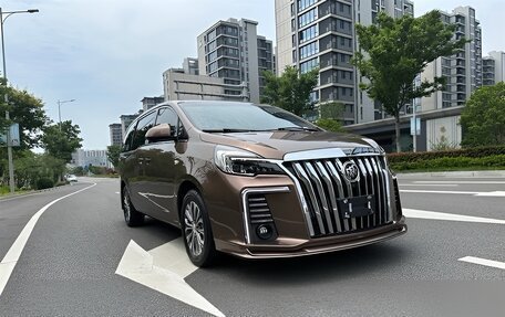 Buick GL8 III, 2021 год, 3 980 000 рублей, 2 фотография