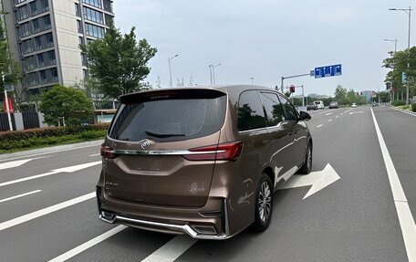 Buick GL8 III, 2021 год, 3 980 000 рублей, 4 фотография