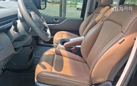 Hyundai Staria, 2024 год, 4 235 000 рублей, 4 фотография