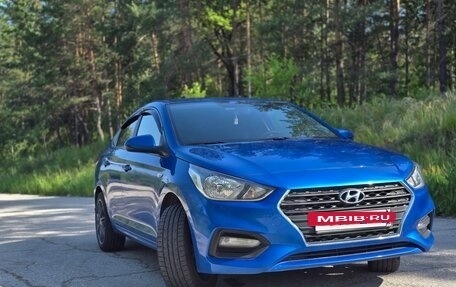 Hyundai Solaris II рестайлинг, 2018 год, 1 350 000 рублей, 3 фотография