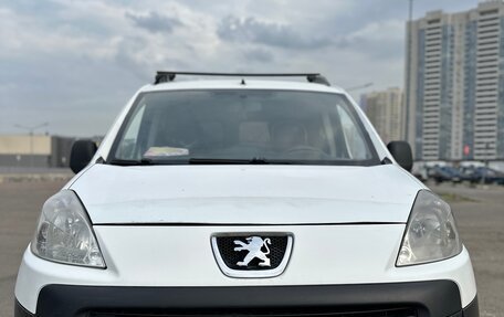 Peugeot Partner II рестайлинг 2, 2011 год, 550 000 рублей, 5 фотография