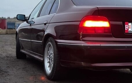 BMW 5 серия, 1998 год, 750 000 рублей, 2 фотография