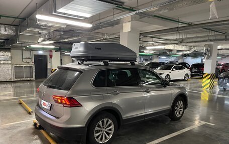 Volkswagen Tiguan II, 2018 год, 2 050 000 рублей, 4 фотография