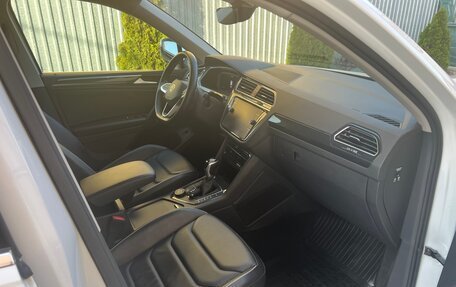 Volkswagen Tiguan II, 2021 год, 3 550 000 рублей, 9 фотография
