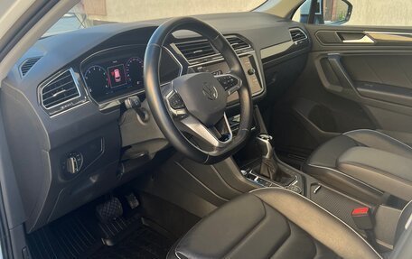 Volkswagen Tiguan II, 2021 год, 3 550 000 рублей, 10 фотография