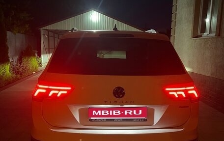 Volkswagen Tiguan II, 2021 год, 3 550 000 рублей, 5 фотография