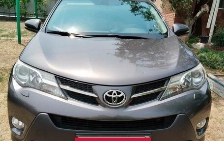 Toyota RAV4, 2013 год, 2 000 000 рублей, 4 фотография