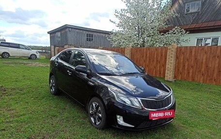 KIA Rio III рестайлинг, 2013 год, 940 000 рублей, 3 фотография