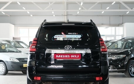 Toyota Land Cruiser Prado 150 рестайлинг 2, 2018 год, 5 039 000 рублей, 4 фотография