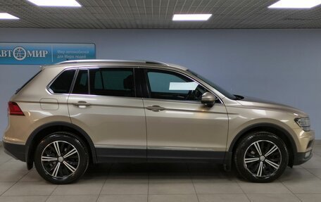 Volkswagen Tiguan II, 2018 год, 2 433 000 рублей, 4 фотография