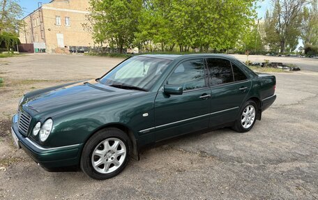 Mercedes-Benz E-Класс, 1998 год, 1 200 000 рублей, 2 фотография
