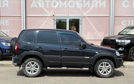 Chevrolet Niva I рестайлинг, 2012 год, 675 000 рублей, 4 фотография