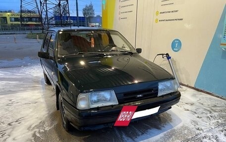ИЖ 2126 «Ода», 2003 год, 89 000 рублей, 3 фотография