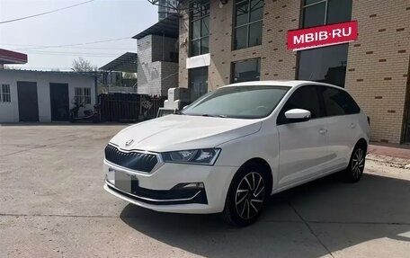Skoda Rapid II, 2021 год, 1 350 000 рублей, 3 фотография