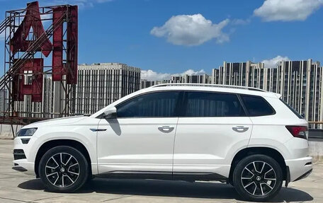 Skoda Karoq I, 2021 год, 1 360 000 рублей, 4 фотография