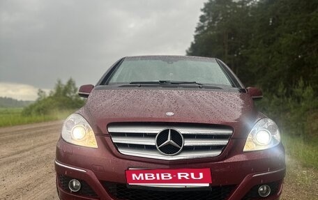 Mercedes-Benz B-Класс, 2010 год, 800 000 рублей, 2 фотография