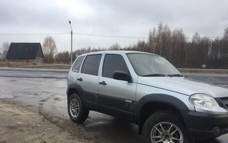 Chevrolet Niva I рестайлинг, 2015 год, 650 000 рублей, 2 фотография
