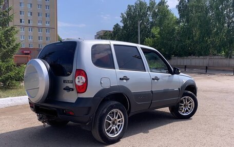 Chevrolet Niva I рестайлинг, 2015 год, 650 000 рублей, 5 фотография