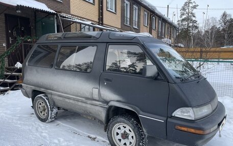 Toyota MasterAce Surf, 1991 год, 500 000 рублей, 2 фотография