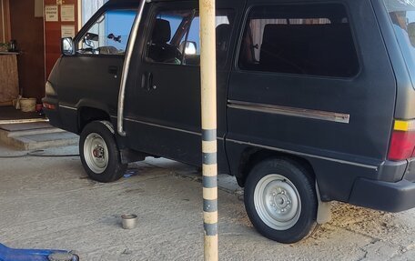 Toyota MasterAce Surf, 1991 год, 500 000 рублей, 3 фотография