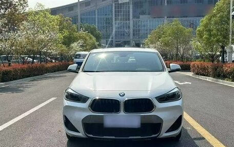 BMW X2, 2021 год, 2 400 000 рублей, 2 фотография