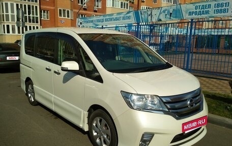 Nissan Serena IV, 2011 год, 1 680 000 рублей, 2 фотография