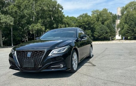 Toyota Crown, 2018 год, 2 750 000 рублей, 3 фотография