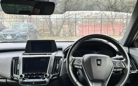 Toyota Crown, 2018 год, 2 750 000 рублей, 2 фотография